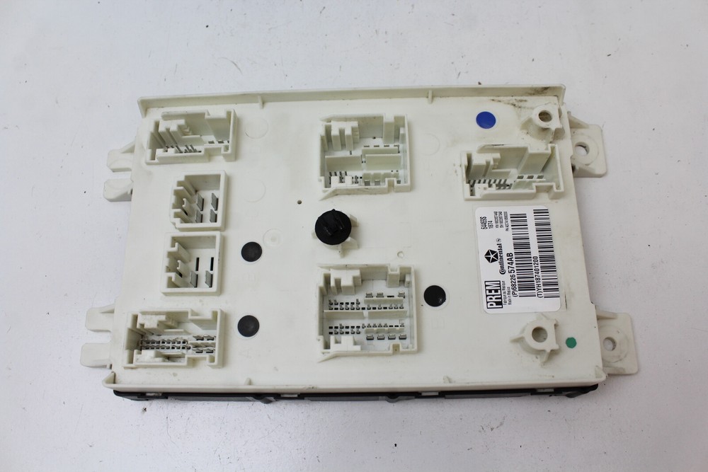 2014 14 Chrysler 300 68226574AB BCM Body Control Module