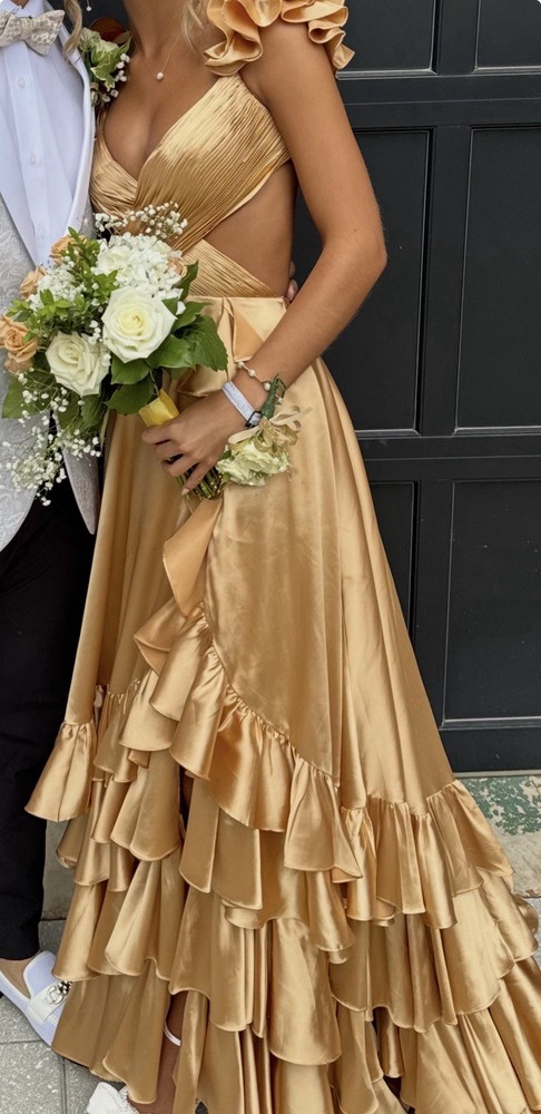 Sherri Hill Gold Satin Ballgown Prom Dress Ruffle Cut-Out Sweetheart Size 000