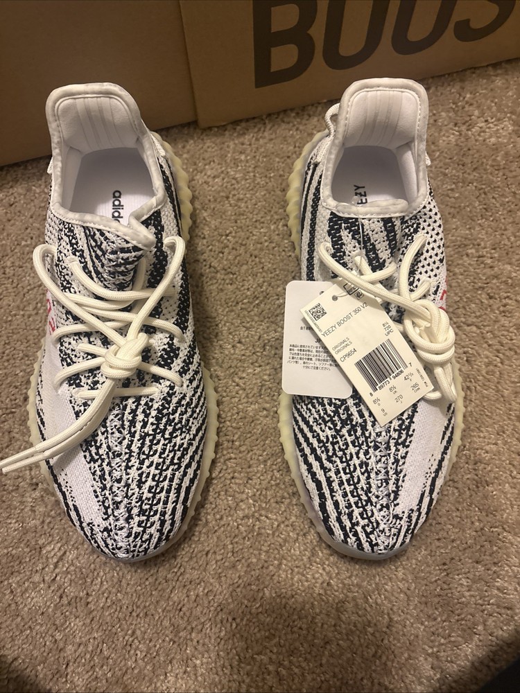 Yeezy 350 Zebras brand new