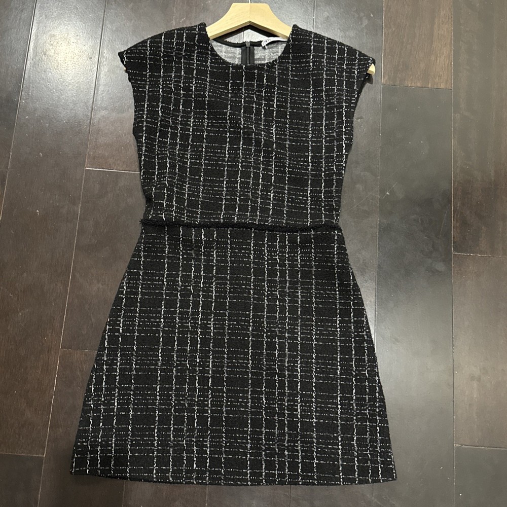 Zara Woman Dress Black White Silver mini A Shape Dress Size Small