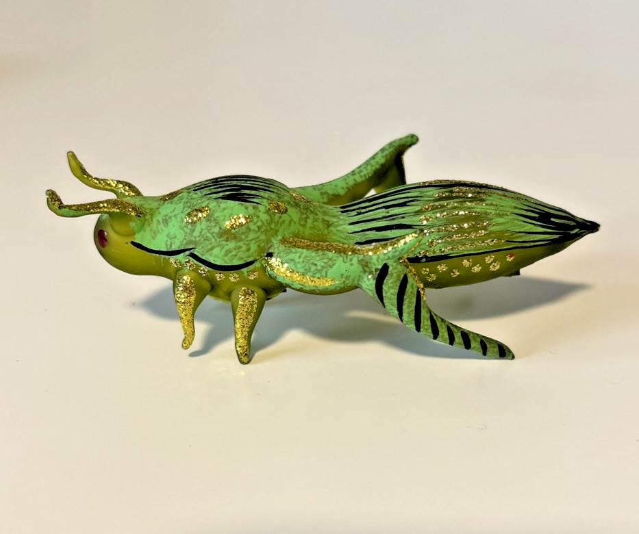 Grasshopper Figurine - Fancy Decorative Glass w/Glitter