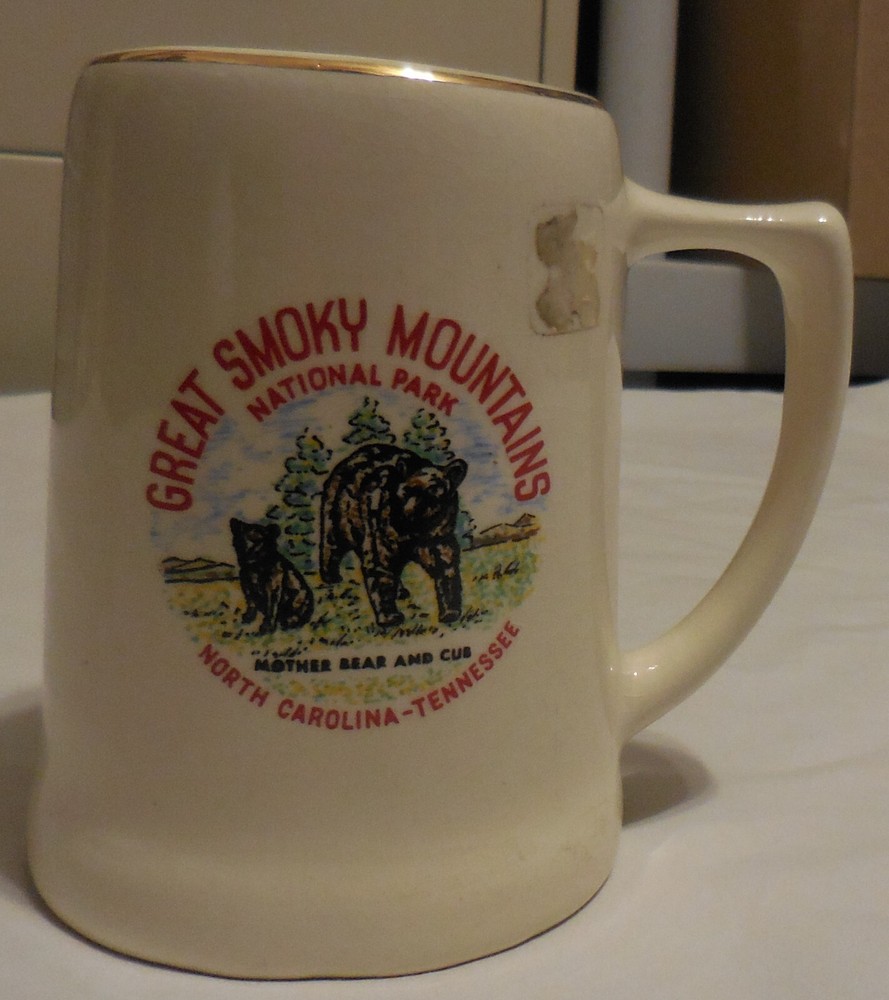 1 ad Great Smoky Mountains National Park Mug NC - TN Mother Bear and Cub Cup VTG