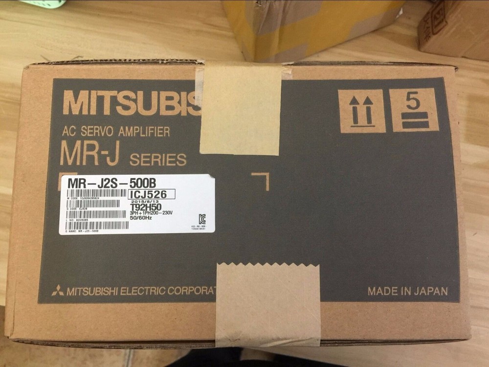 MR-J2S-500B AC SERVO DRIVER New In Box MRJ2S500B #F5