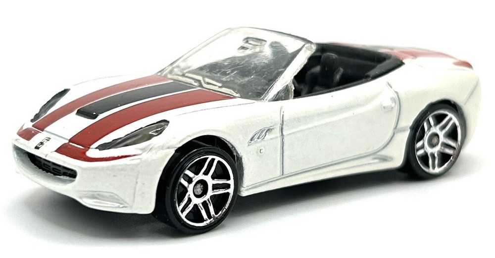 HOT WHEELS FERRARI CALIFORNIA 2012 HW ALL STARS LOOSE