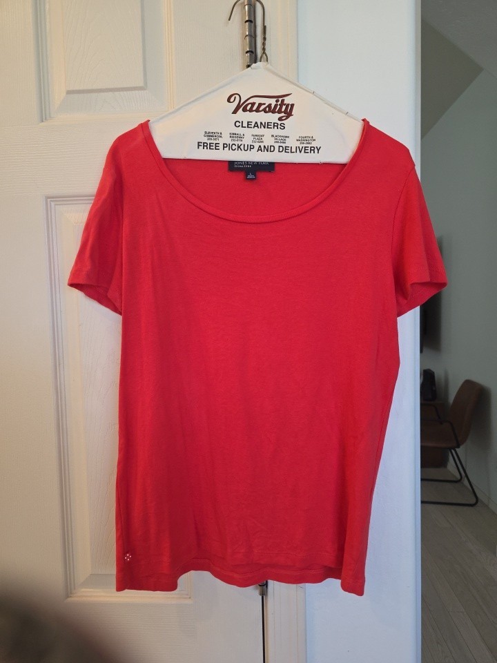 JONES NEW YORK red SL  t shirt women