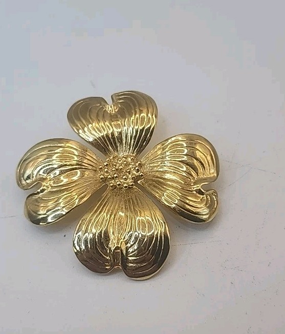 Vintage Dogwood Flower Gold Tone Brooch 2