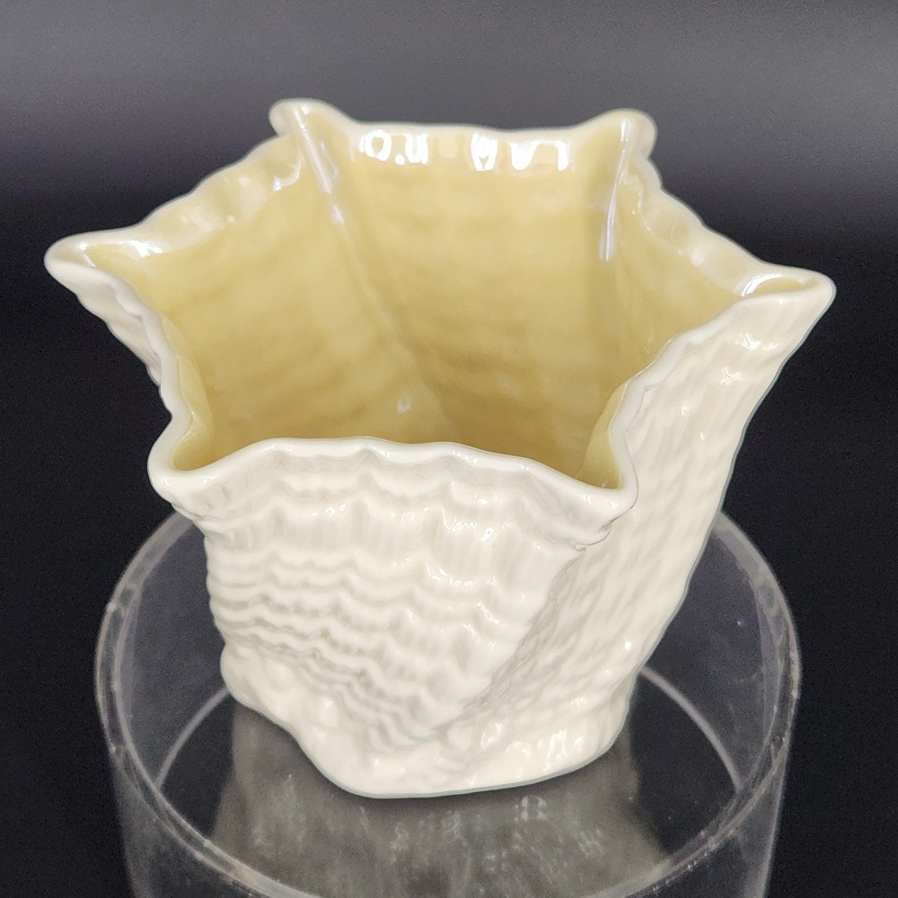 Vtg Belleek Limpet Hexagon Vase Cache Pot Planter Porcelain Ireland Tan Mark