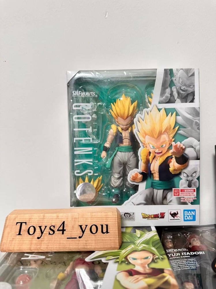 Bandai S.H.Figuarts Super Saiyan Gotenks Dragon Ball Action Figure SHF Toy Gift