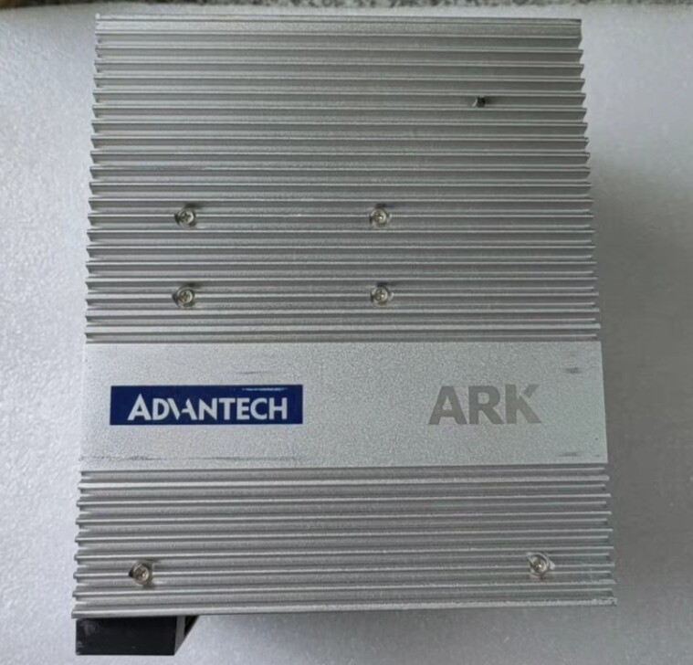 1PC Used ADVANTECH ARK-5280 industrial host Shipping DHL or FedEX//da/