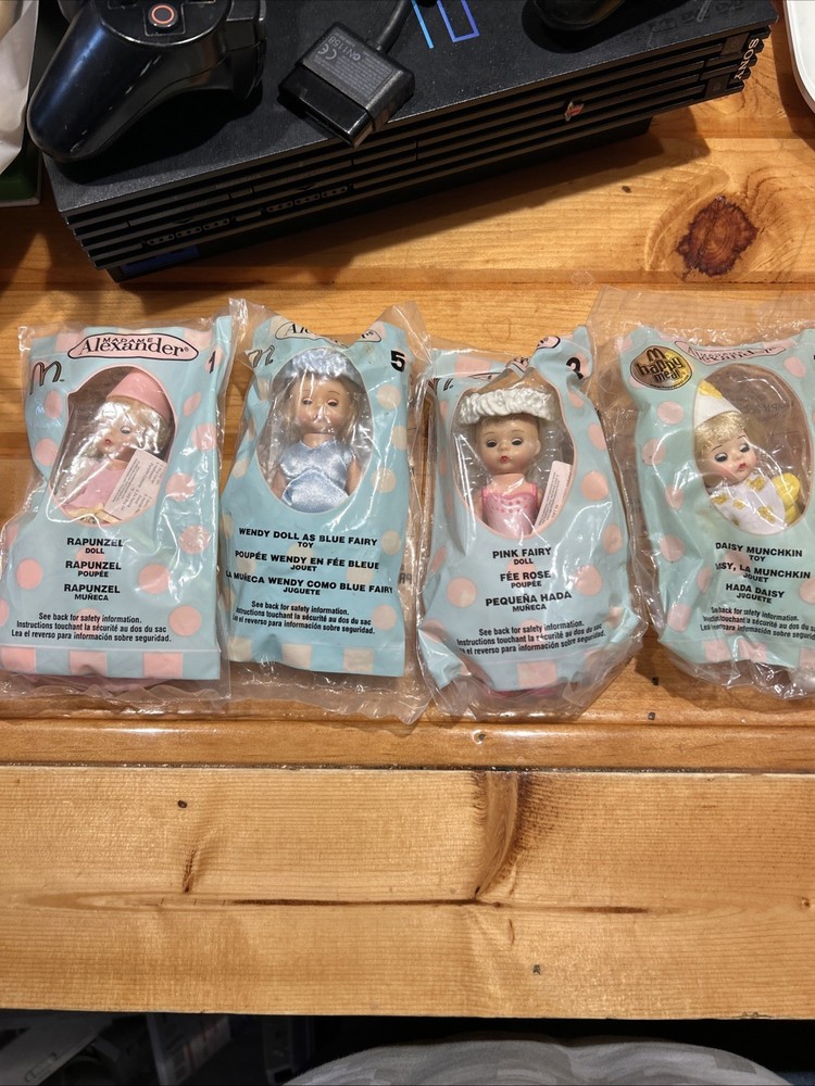 mcdonalds madame alexander dolls Princess And Fairy Set Of 4