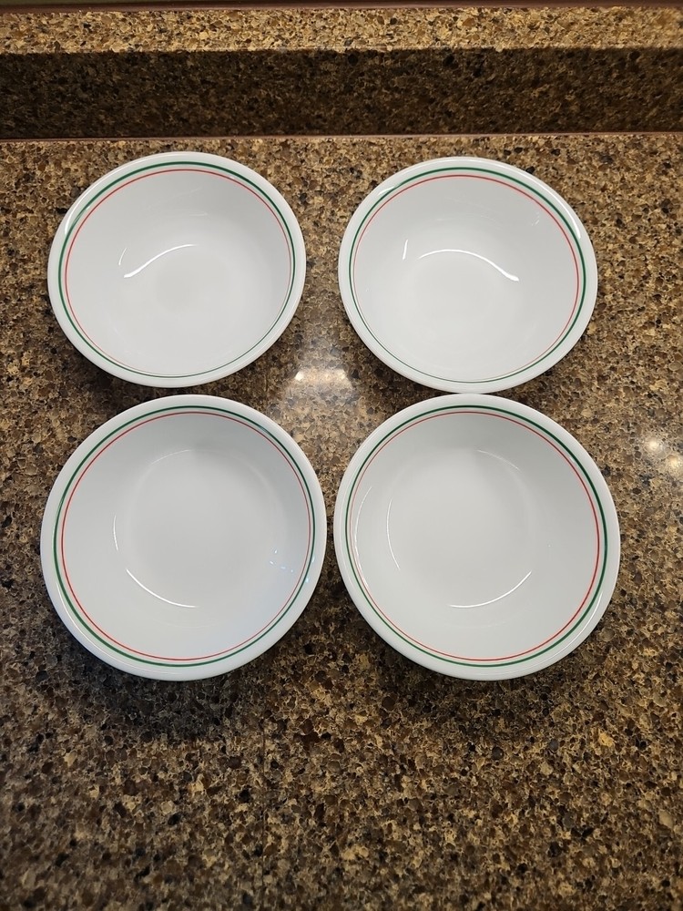 4 Corning Corelle *Winter Holly* Cereal Bowls 6 1/4-inch VINTAGE