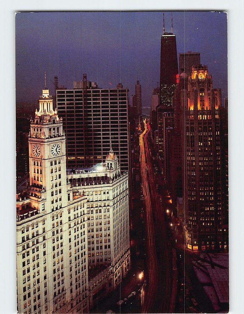 Postcard The Magnificent Mile Chicago Illinois USA