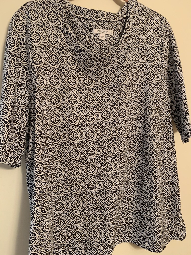 Chico's Navy White Size  3 Tee Shirt  Top Short Sleeve NWOT New