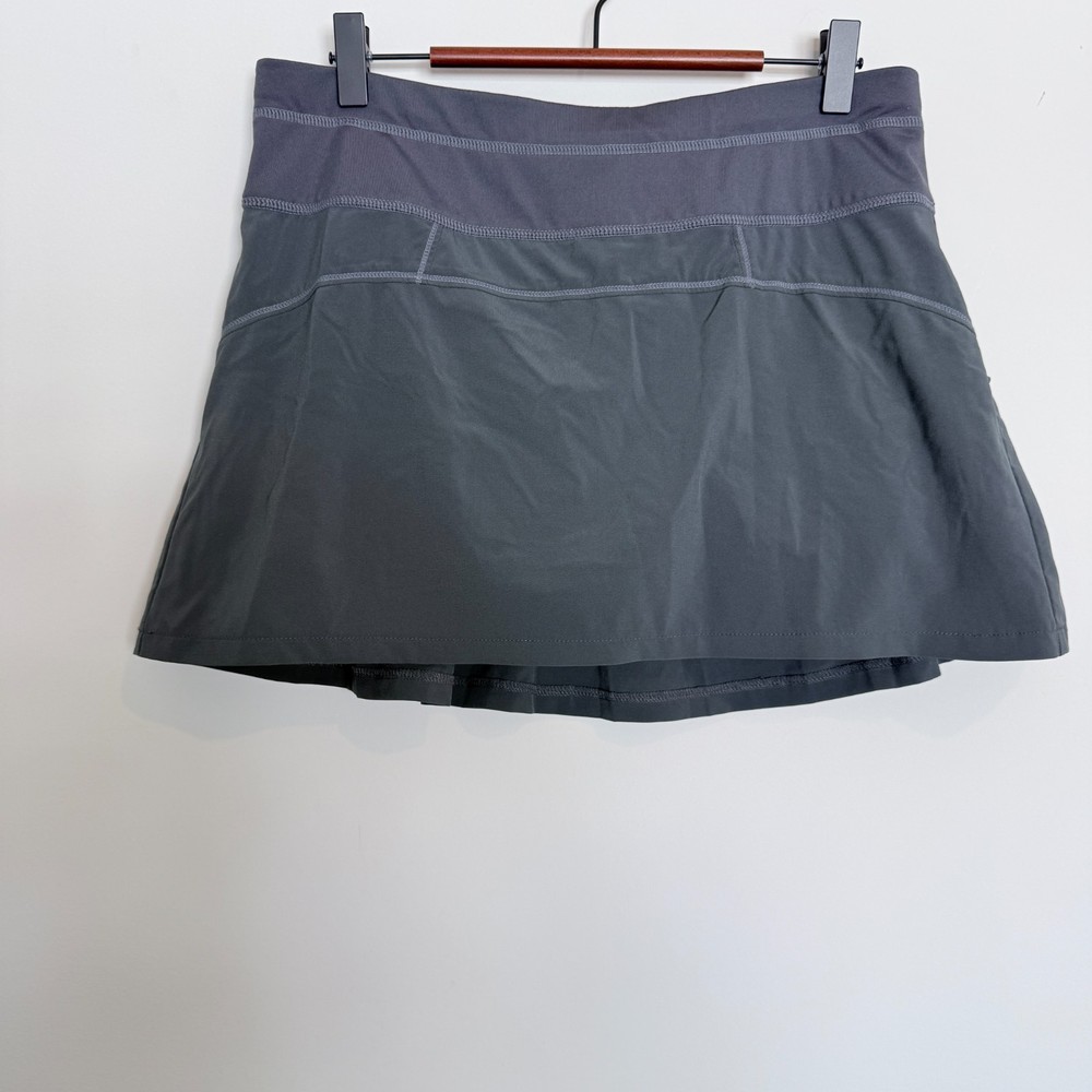 Athleta Runaround Pleated Back Tennis Skirt Skort Small Gray Golf Pickleball