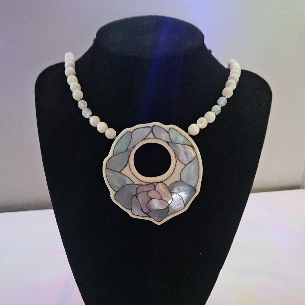 Karla Jordan Mother of Pearl Vintage Necklace 12