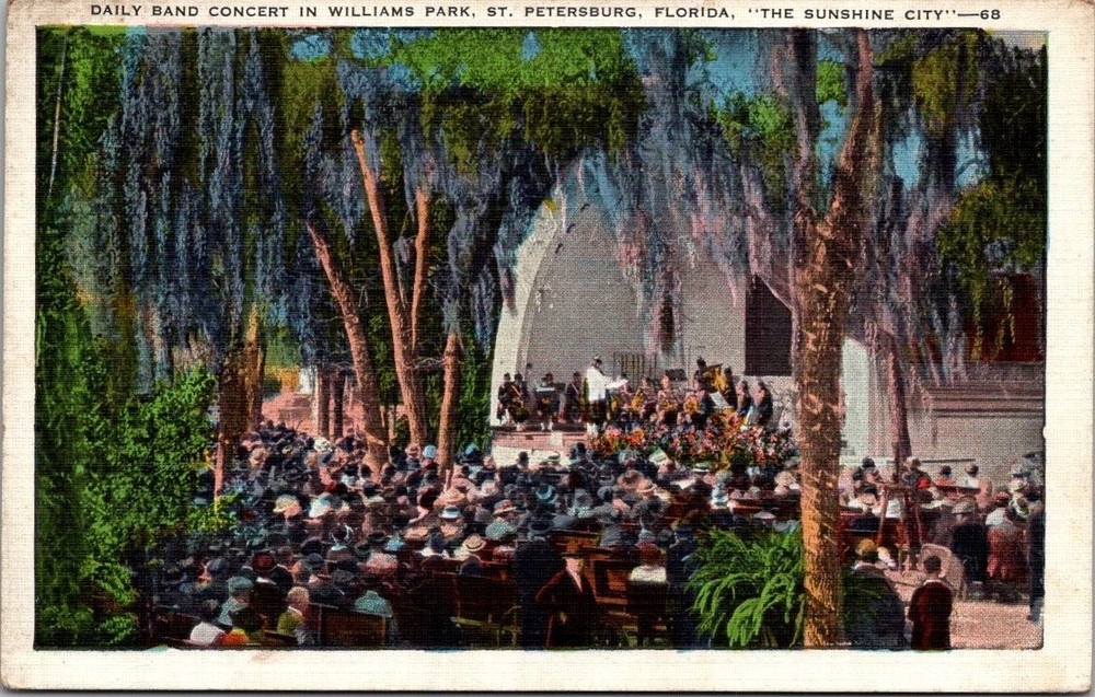 1935 Williams Park St. Petersburg FL Daily Band Concert Linen Postcard