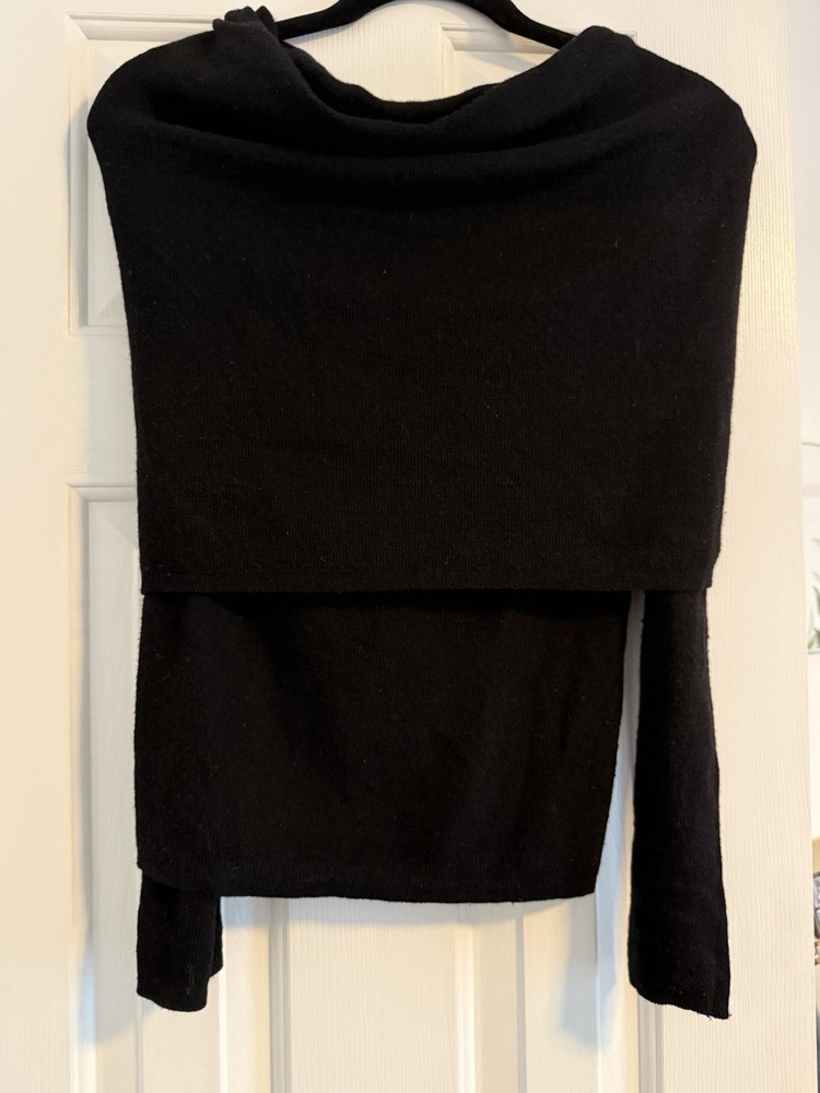 Black Off-the-Shoulder Knit Pullover Sweater Long Sleeve Women's Size M