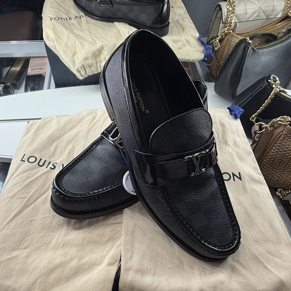 Louis Vuitton Major Loafer Men's Black Graphite Lv. Size: US 9 Men