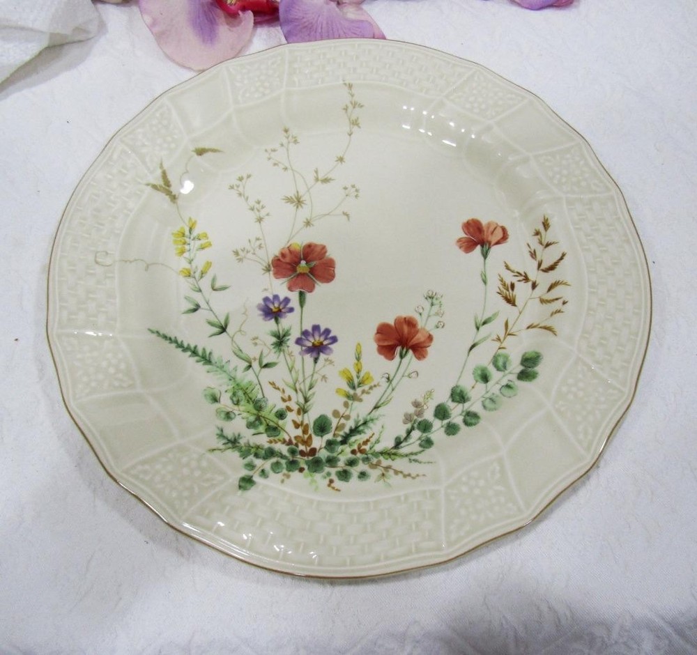 Mikasa Fine Ivory China Dinner Plate    Margaux Pattern