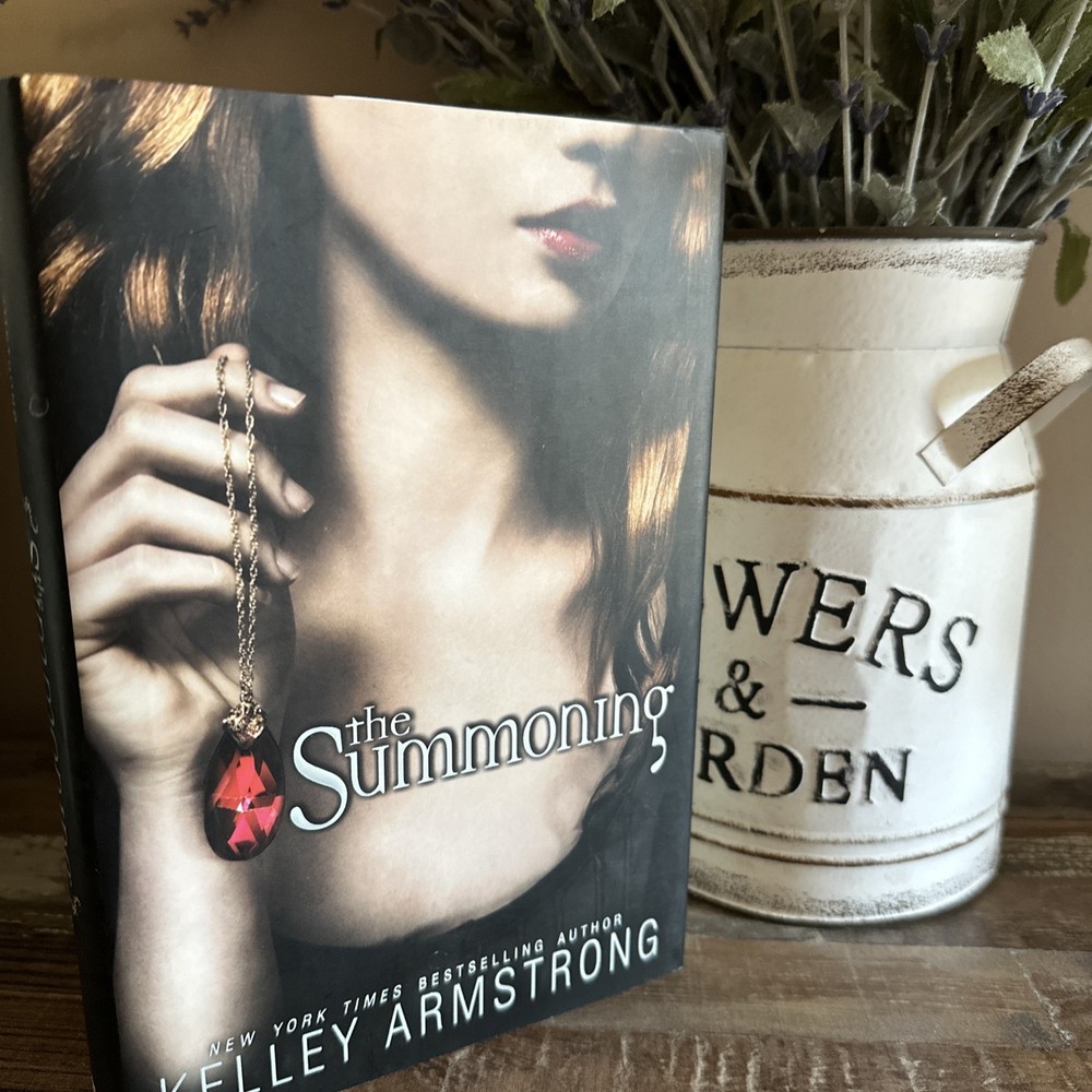 Darkest Powers Trilogy: The Summoning by Kelley Armstrong