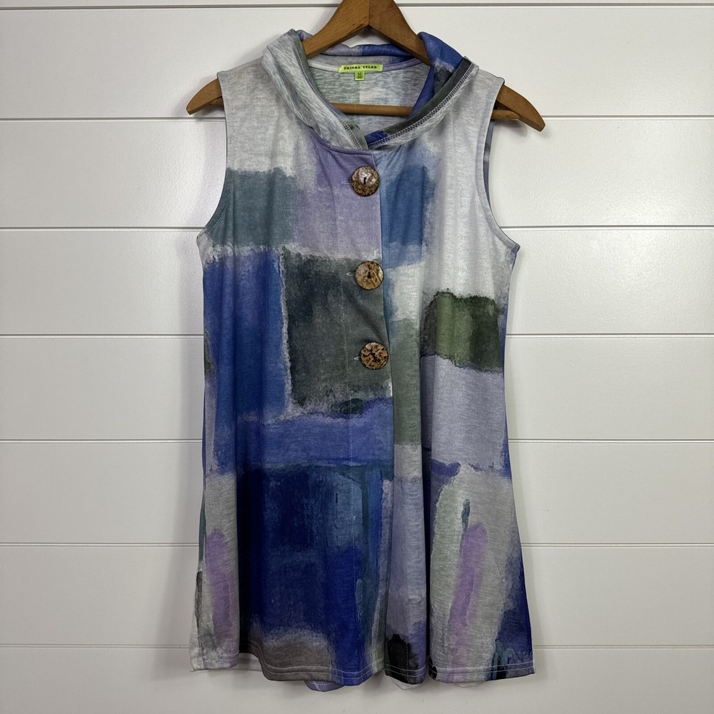 Women's Trisha Tyler Multi-Color Button Front Sleeveless Lightweight Vest sz M
