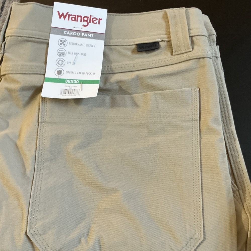 Wrangler Cargo Pants Beige Regular Fit Performance Stretch Waist 38x30 – NWT