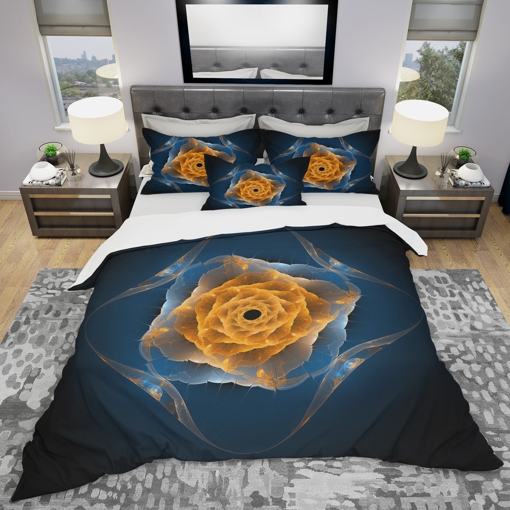Designart 'Blue Nautilus Shell Pattern' Modern &
