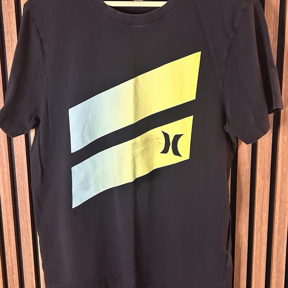 Hurley Men’s Graphic T-Shirt Black Yellow Gradient Logo Tee Size Large