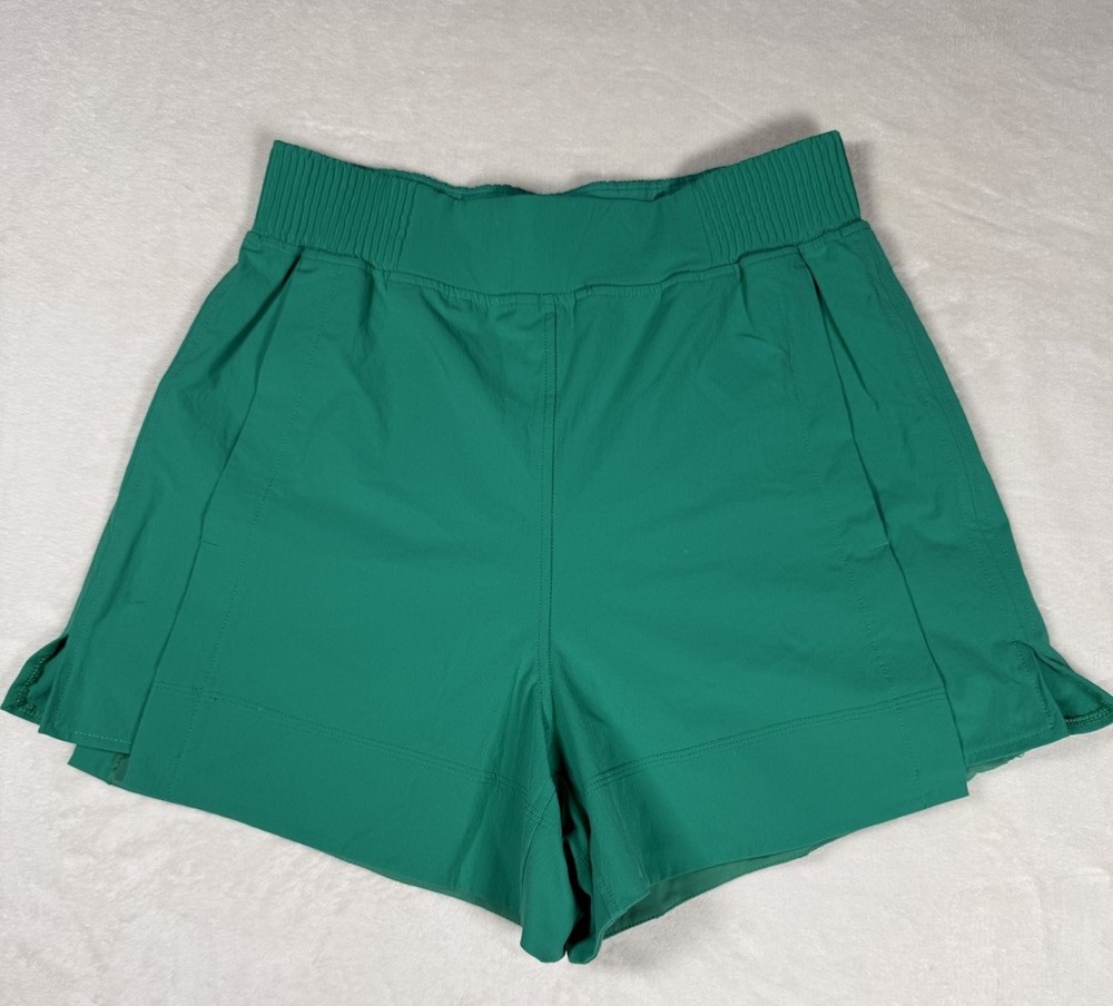 Lululemon Stretch Woven Relaxed Fit High Rise Shorts Green Womens S 3.5”