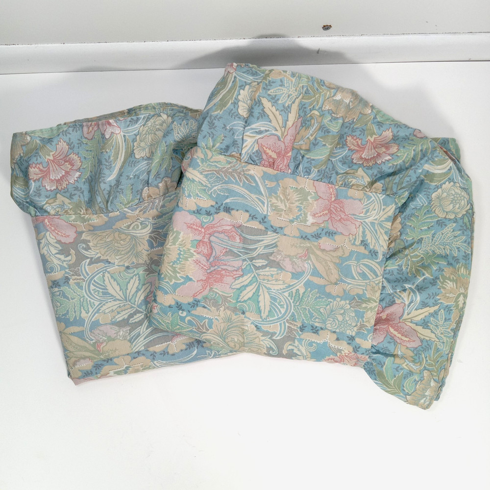 Vintage Set 2 King Size Crown Crafts Pillow Shams w/Ruffles - Boho Floral Design