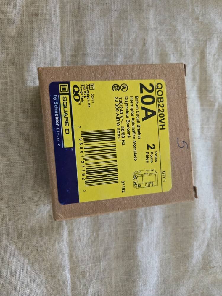 Square D QOB220VH 20 A Miniature Circuit Breaker