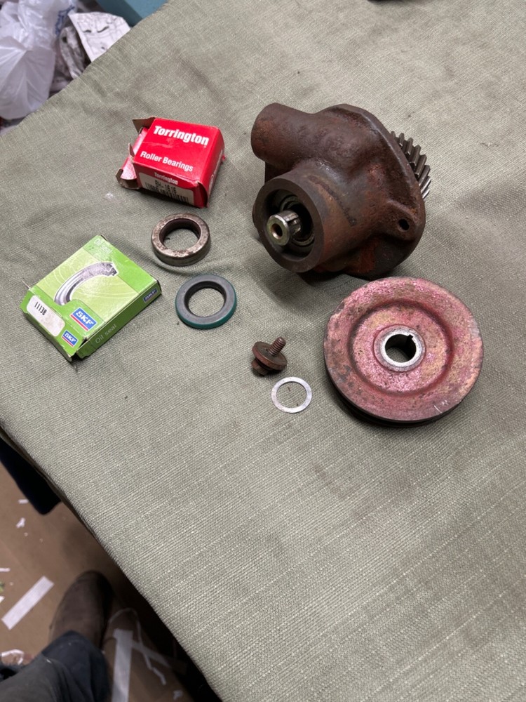 Universal Atomic 4 Marine Sailboat  Engine Pump