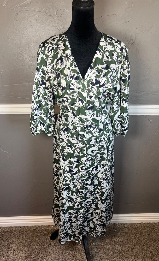 Nordstrom Signature Silk Dress Women's Size 12 Button Front Cottage Core Garden