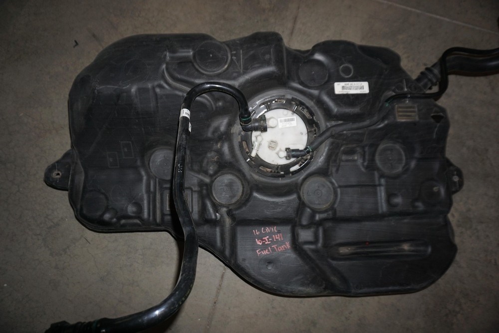 16 17 2016-2017 Honda Civic Gas Fuel Tank Reservoir Used Oem