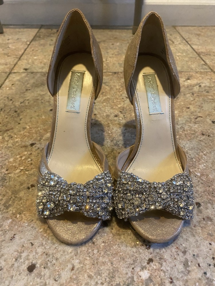 Betsey Johnson Gold Glitter Bow Heels – Women Size 7 – Party Wedding Dress Shoes