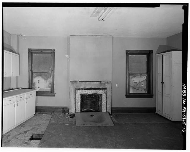 Photo:- 1168-1170 Elk Street (House), Venango County, Franklin, PA