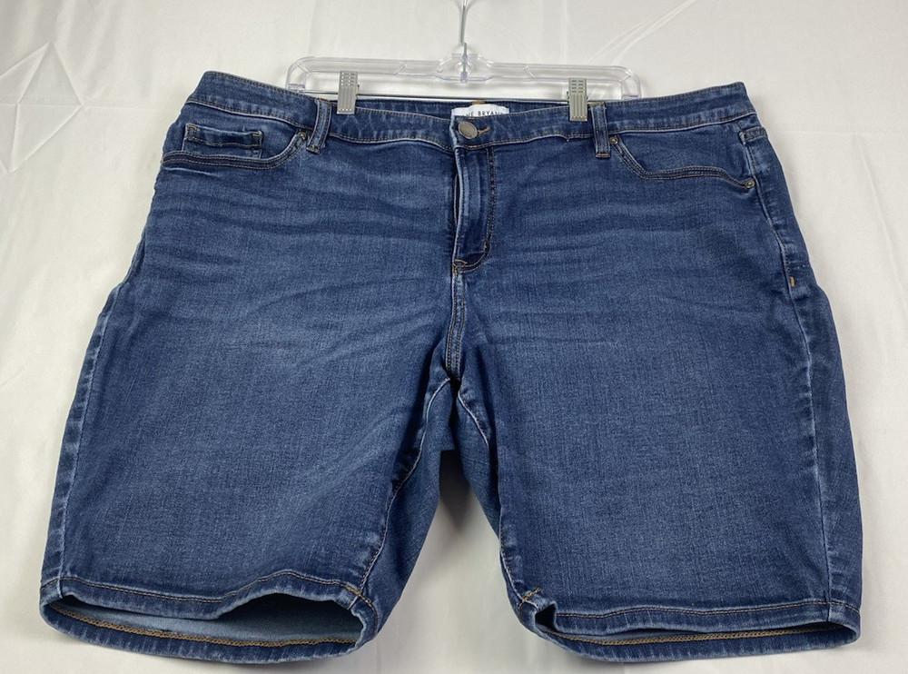 Lane Bryant Denim Jean Shorts Plus Size 24 Blue Mid Rise Bermuda