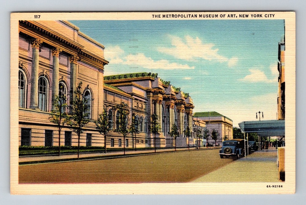New York NY-New York Metropolitan Museum of Art Fifth Ave Vintage c1943 Postcard