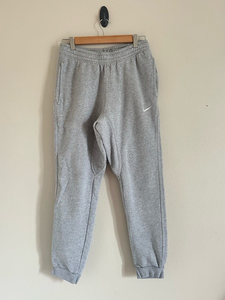 Nike Men's Sportswear Club Fleece Sweatpants  Large