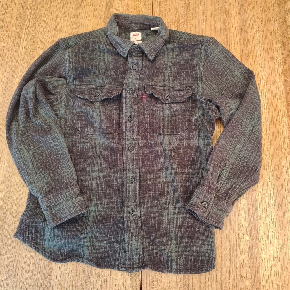 Levi’s Men's Size Small Flannel Shirt Green Black Plaid Button Up Casual Cotton