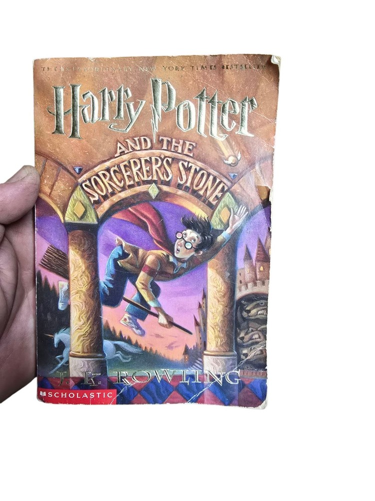 Harry Potter and the Sorcerers Stone Softcover by JK Rowling - Year 1 Scholastic Edition
