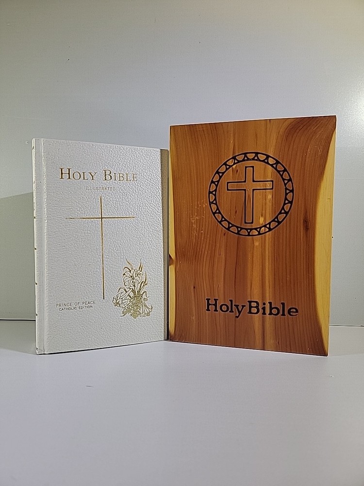 Holy Bible Illustrated Prince Of Peace Catholic Edition 1976 In Wooden Box10 point font size