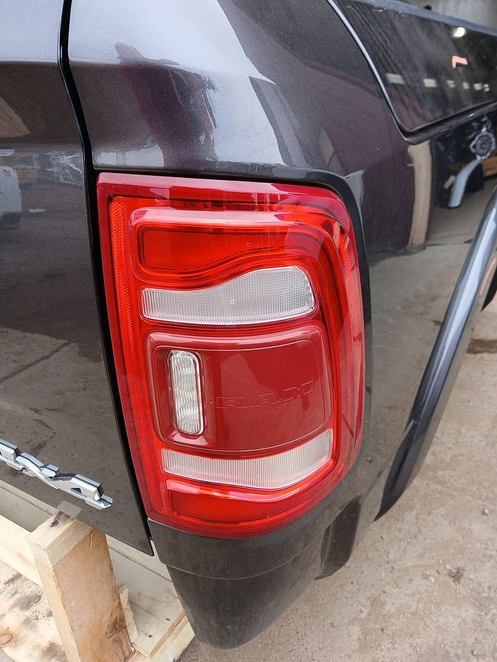 20-23 Dodge 2500 Pickup LED Red Trim Passenger Tail Light 3037545