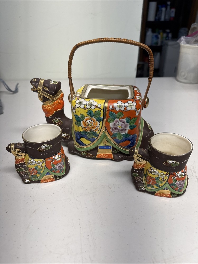 Japanese Hand Painted Satsuma Style Ceramic Porcelain Camel Teapot With 2 Cups