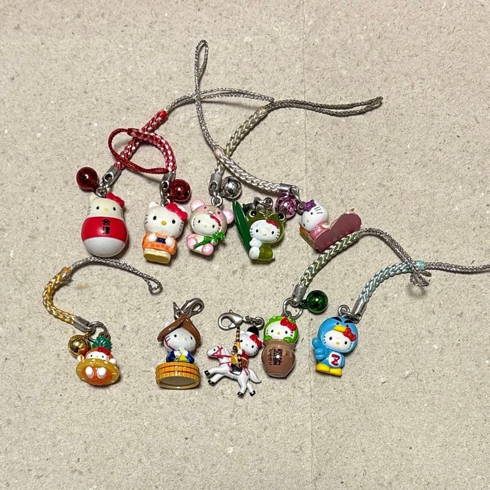Gotochi Kitty 10-piece set #4a0f01