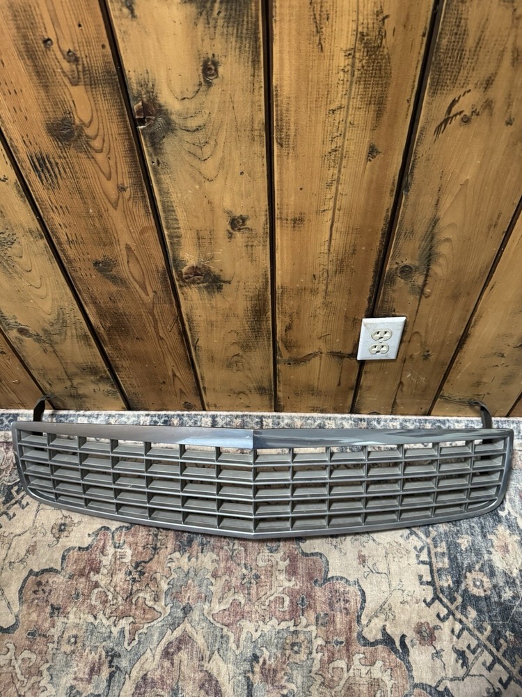 1994-1996 Cadillac Deville OEM Front Grille C1117 DG1