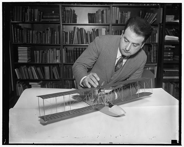 Model for silver anniversary of commercial aviation. Washington, D.C., Dec. 29.