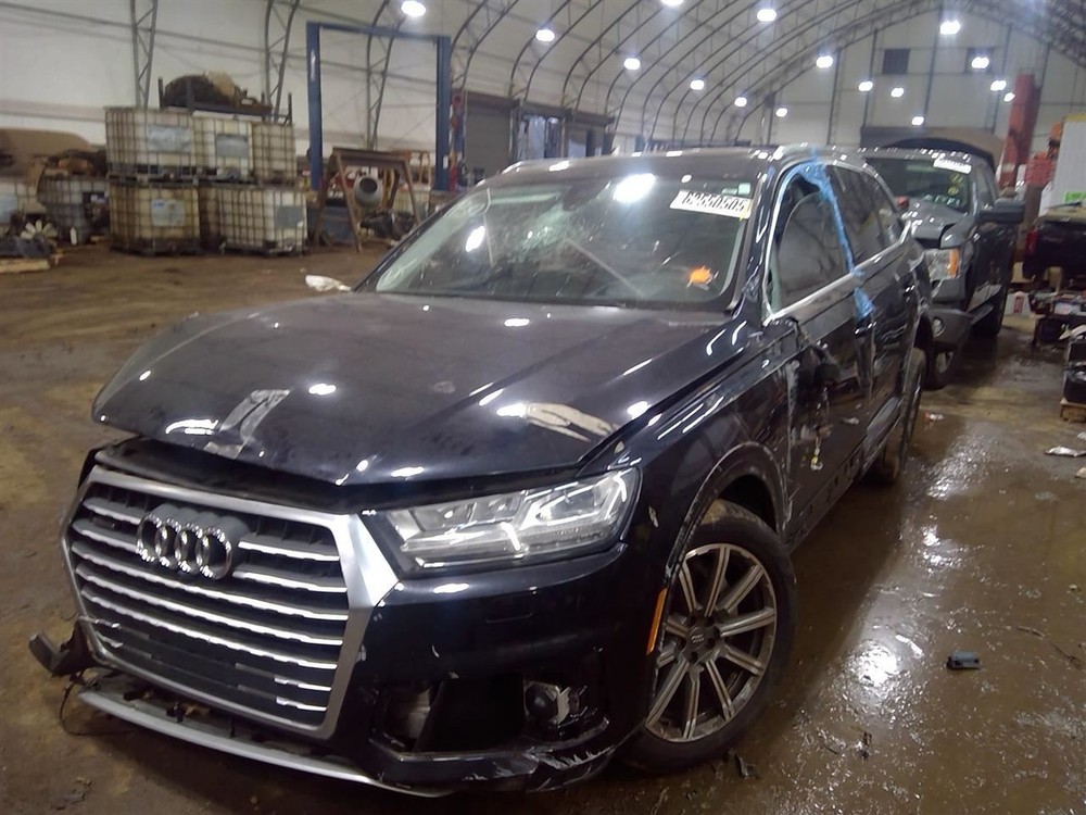 Driver Left Caliper Front Fits 17-24 AUDI Q7 6907527