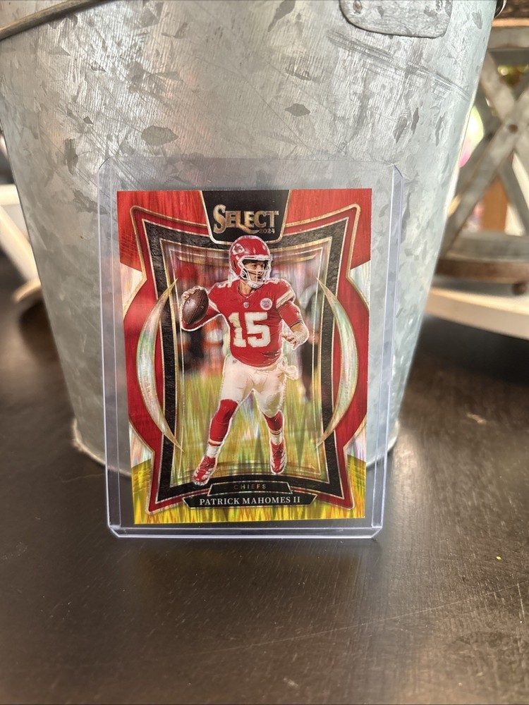 2024 Panini Select - Concourse Patrick Mahomes II #33 Red & Yellow Shock Prizm