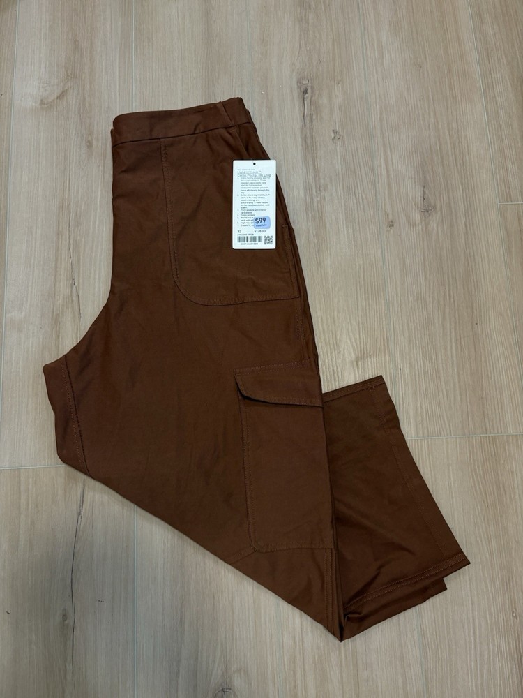 Lululemon Womens Light UtiliTech Cargo Pocket HR Crop Pants Size 32 Brown NWT